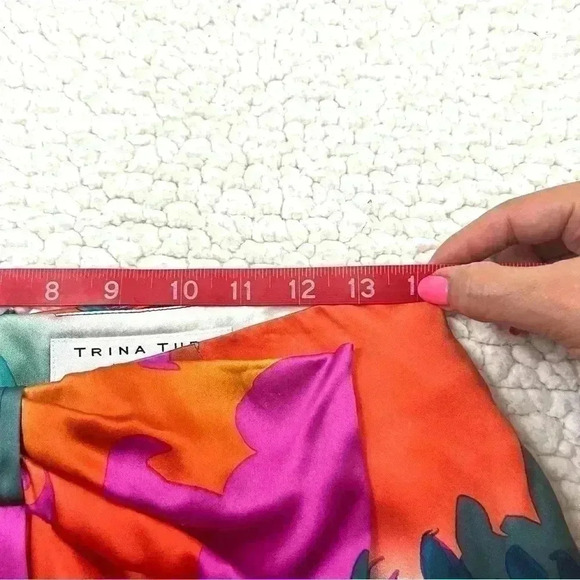 NWOT Trina Turk 100% Silk High Rise Bright Floral Lined Mini Skirt Size 2 - Picture 15 of 16